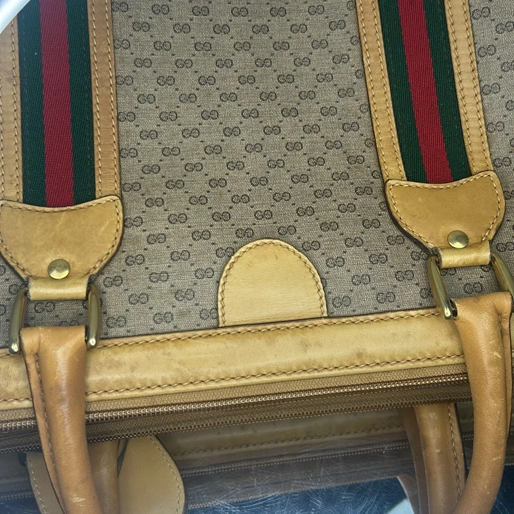 Authentic Gucci GG Sherry Large Travel